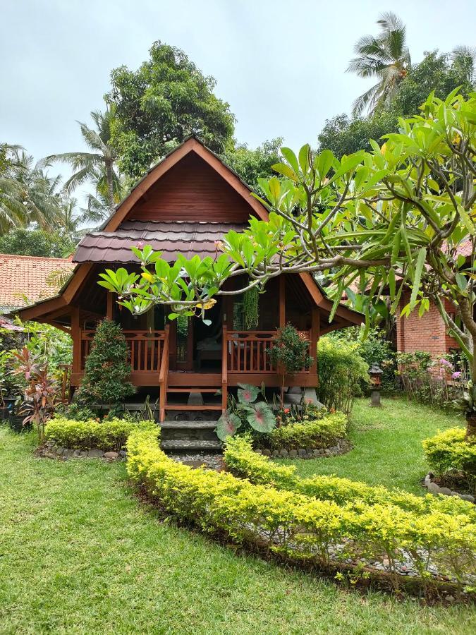 The Lumbung Tejakula Hotel Exterior foto