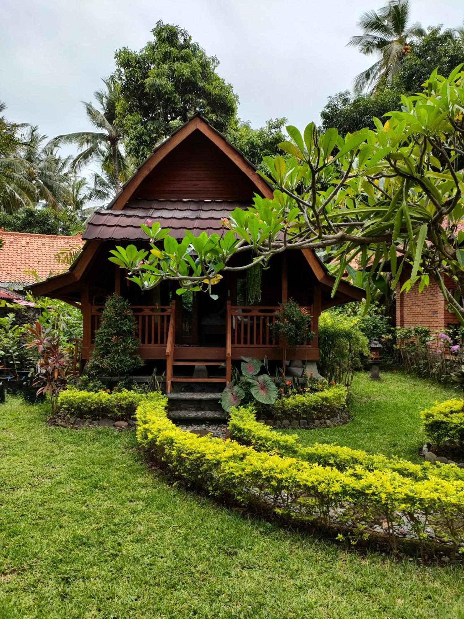 The Lumbung Tejakula Hotel Exterior foto